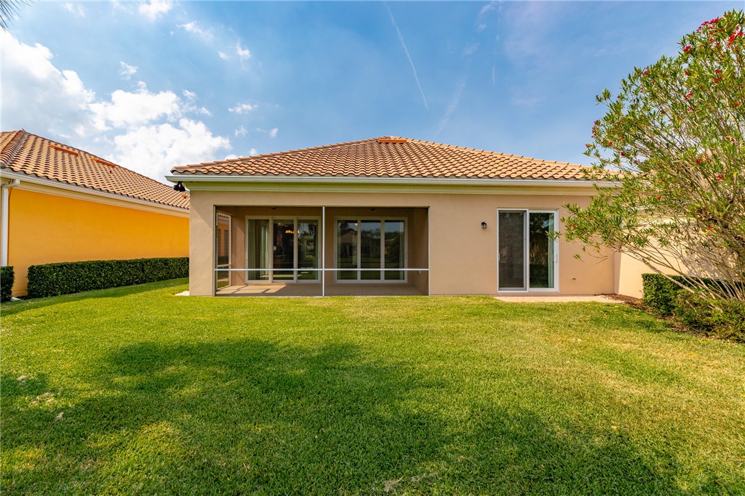 5176 Eleuthra Circle