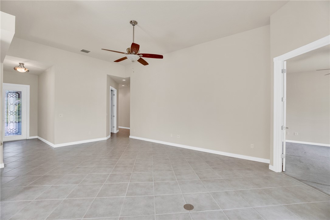 5176 Eleuthra Circle