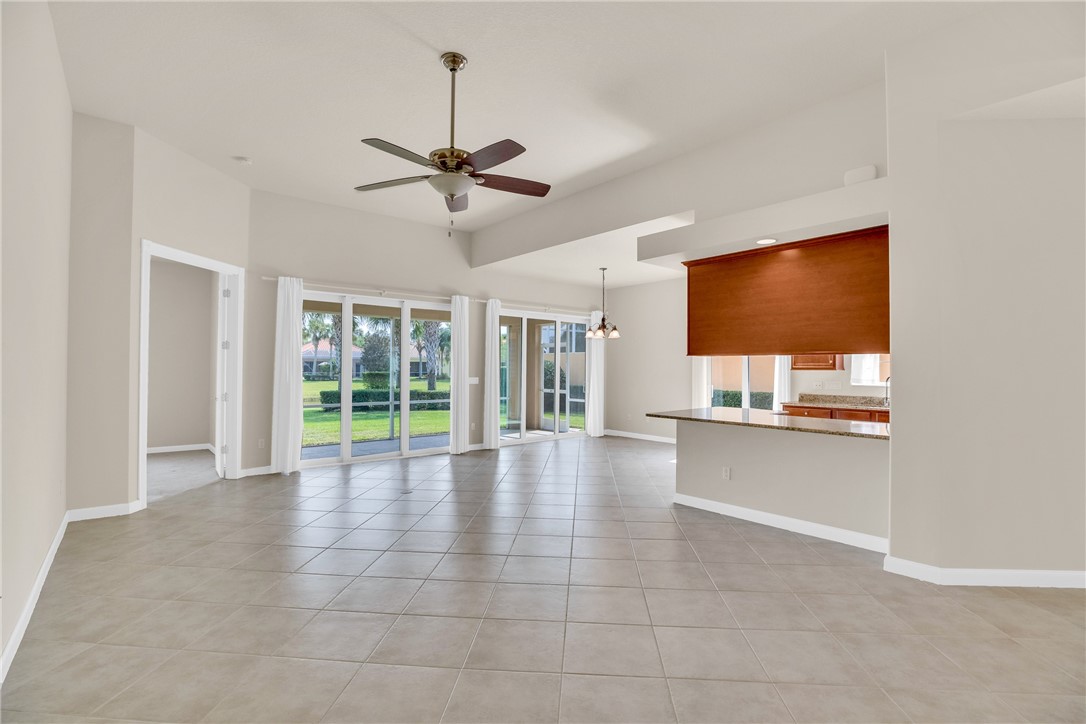 5176 Eleuthra Circle
