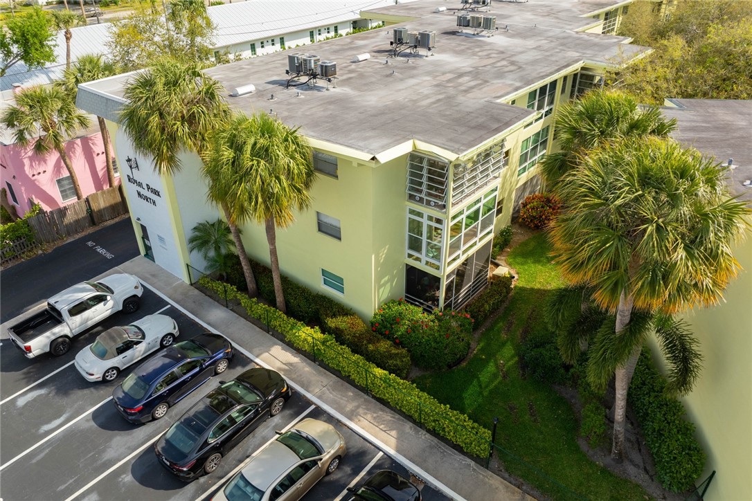 1100 Ponce De Leon Circle N214