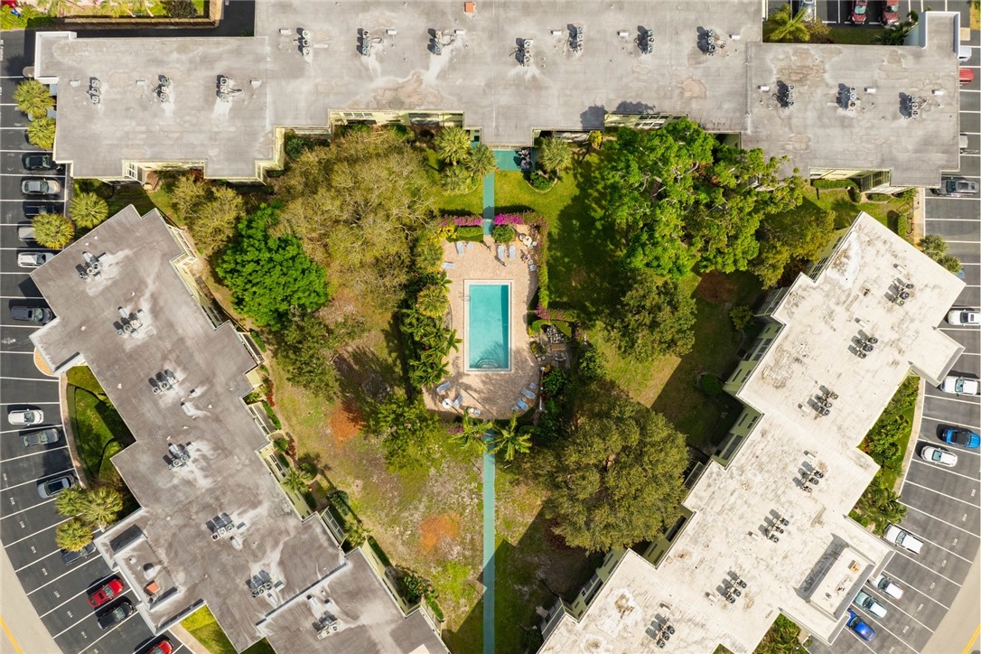 1100 Ponce De Leon Circle N214