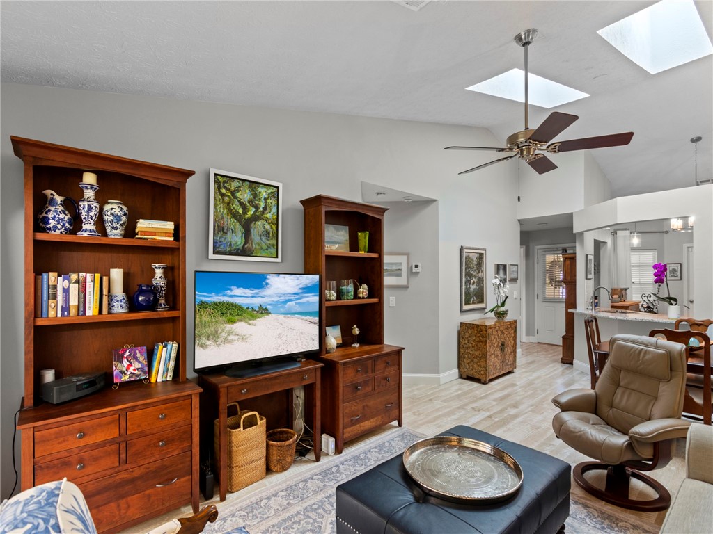1916 Sixty Oaks Lane