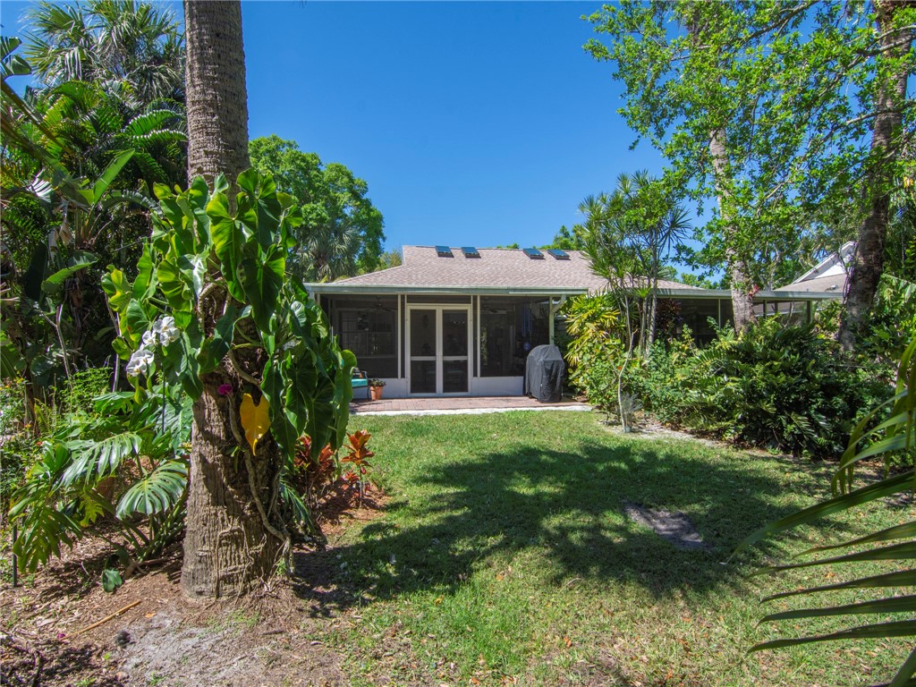 1916 Sixty Oaks Lane