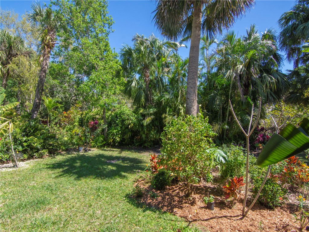1916 Sixty Oaks Lane