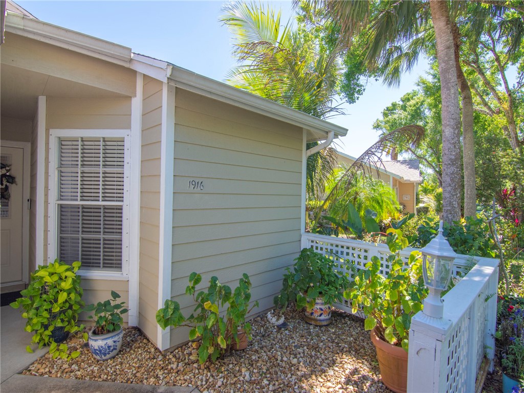 1916 Sixty Oaks Lane