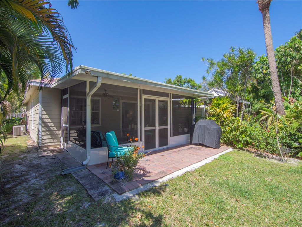 1916 Sixty Oaks Lane