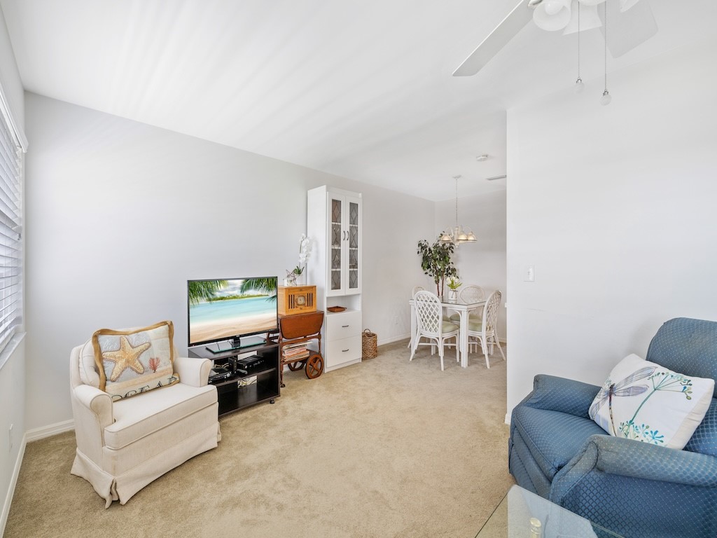 71 Royal Oak Court 204