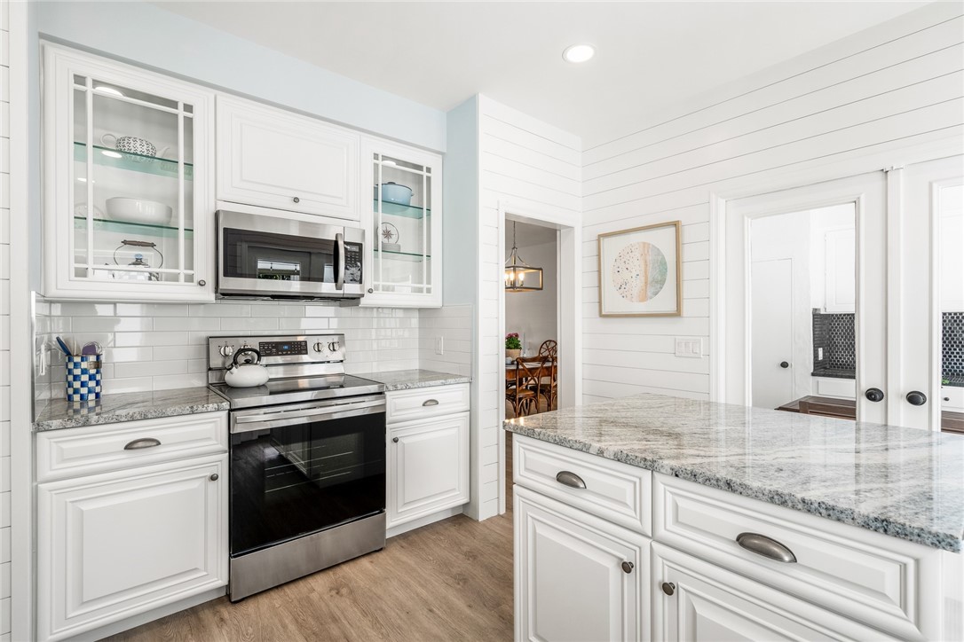 2142 Via Fuentes Way 2142