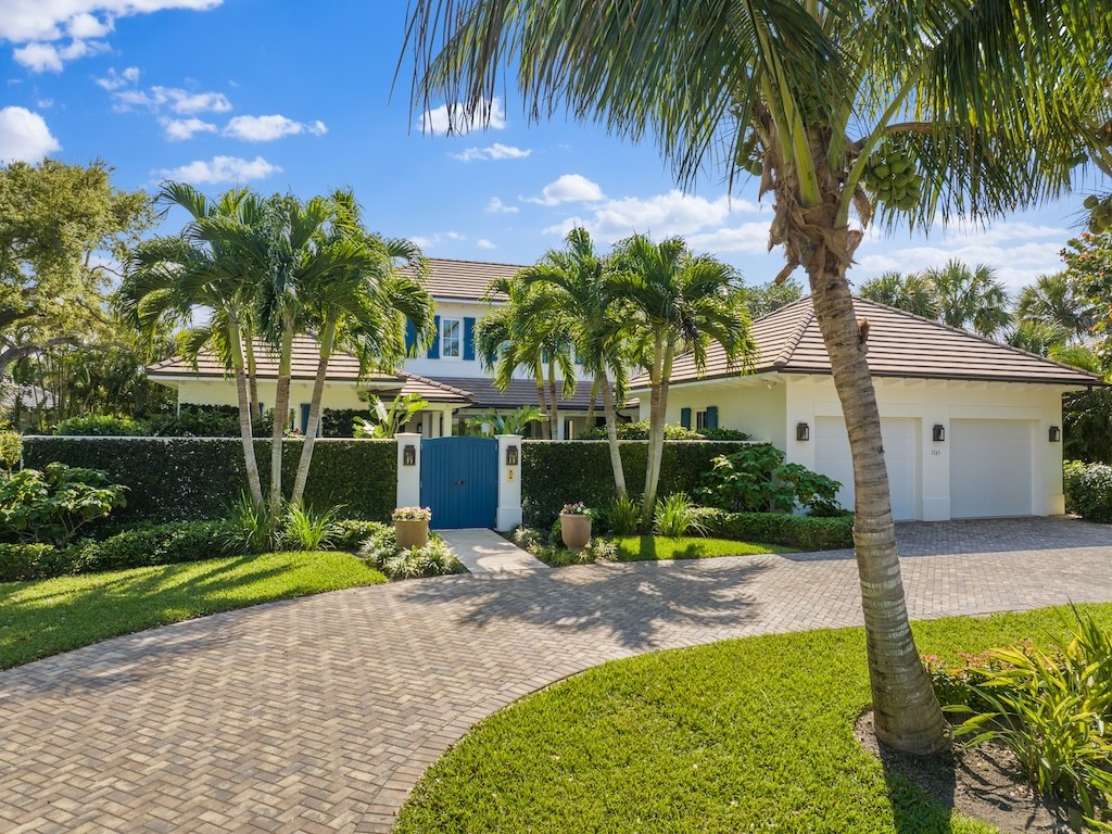 1765 Sand Dollar Way