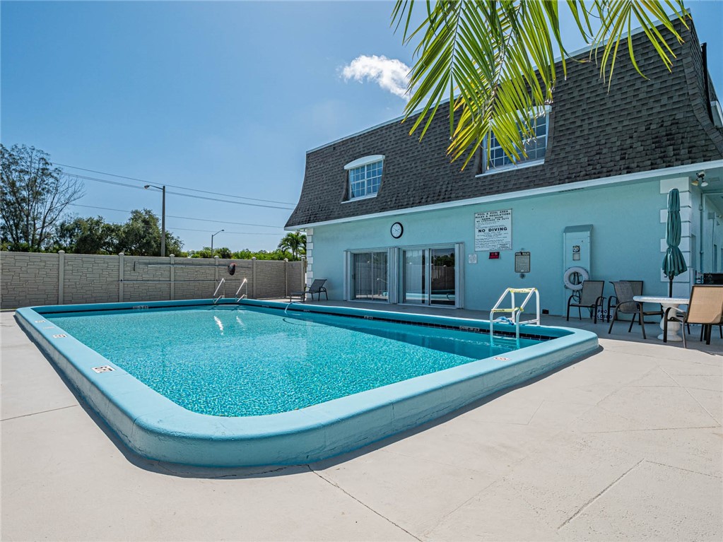 1801 Indian River Boulevard A6