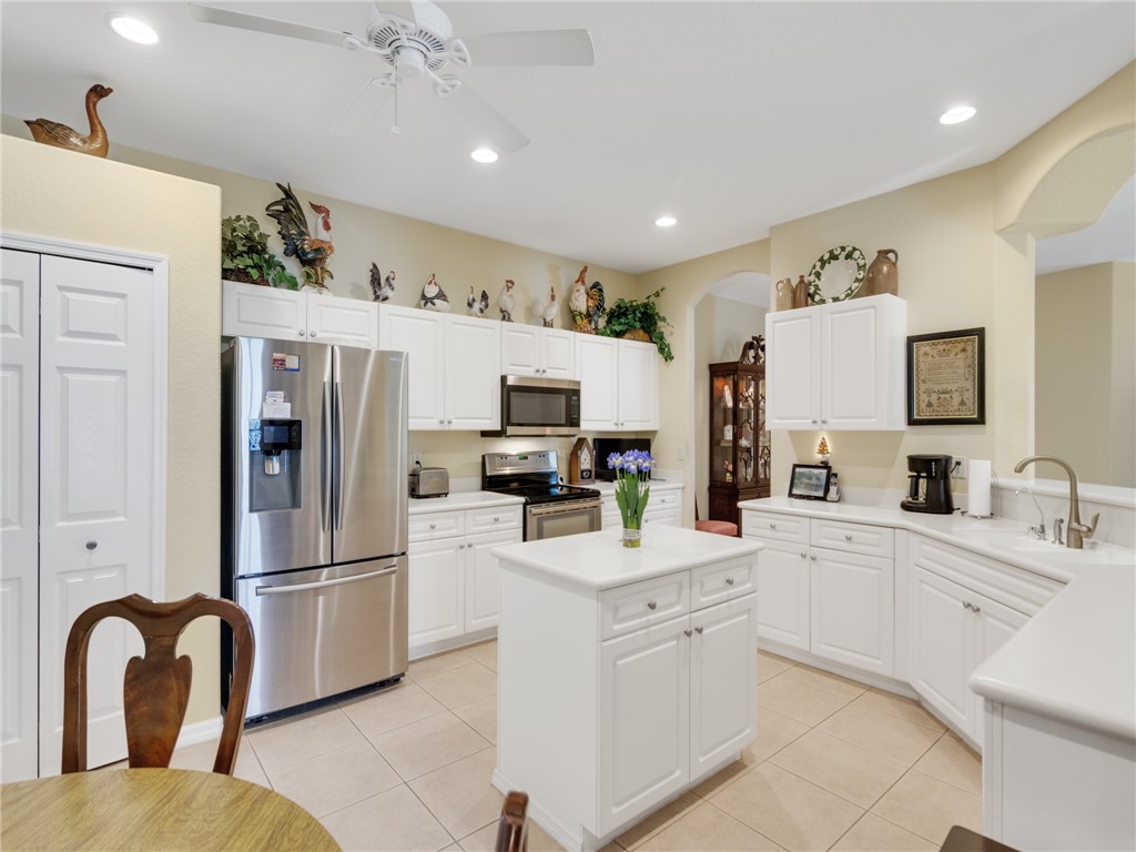 465 E Tangerine Square SW