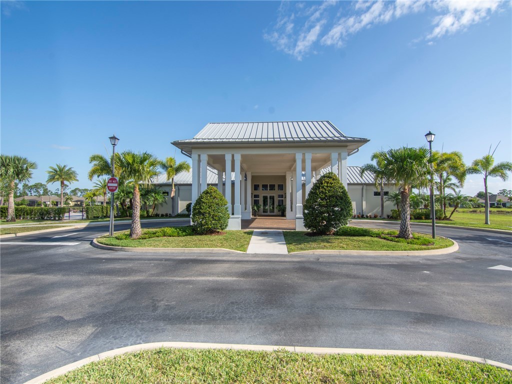 3475 Diamond Leaf Drive