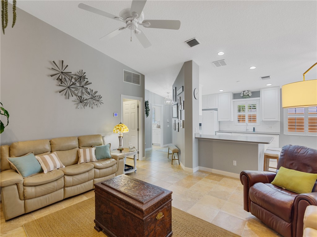 4944 Corsica Square