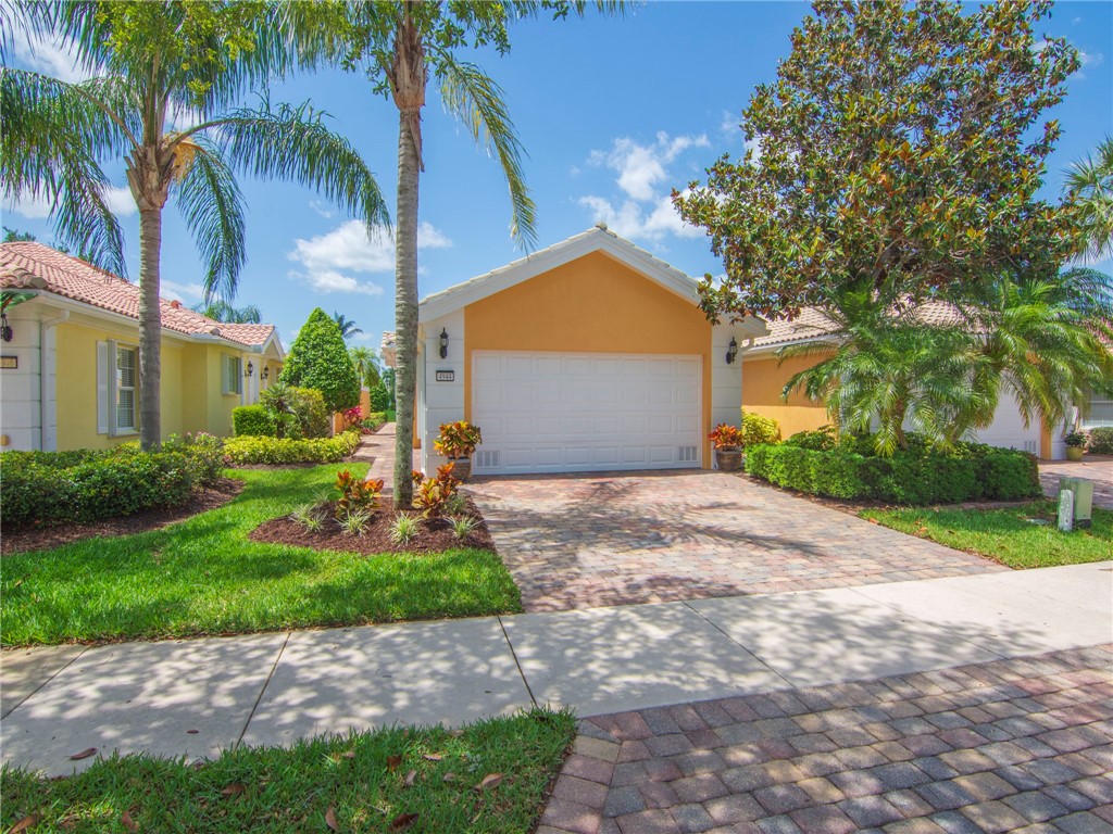 4944 Corsica Square