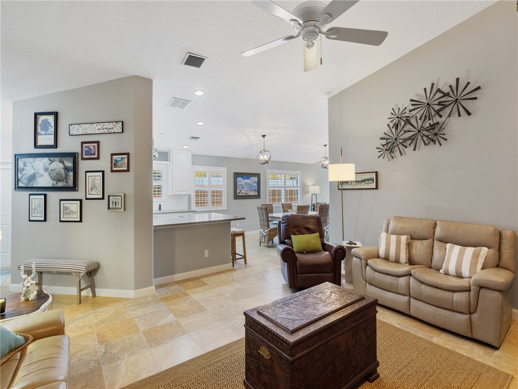 4944 Corsica Square