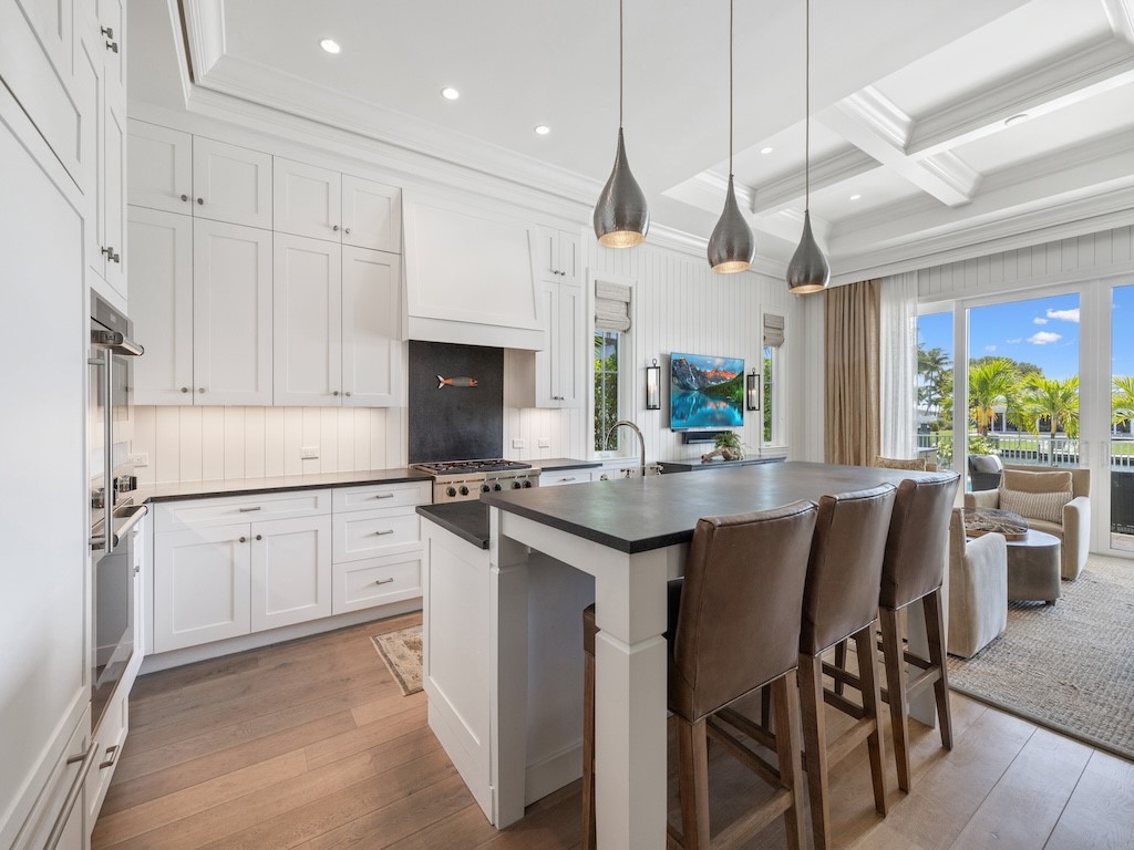 21 Royal Palm Pointe C