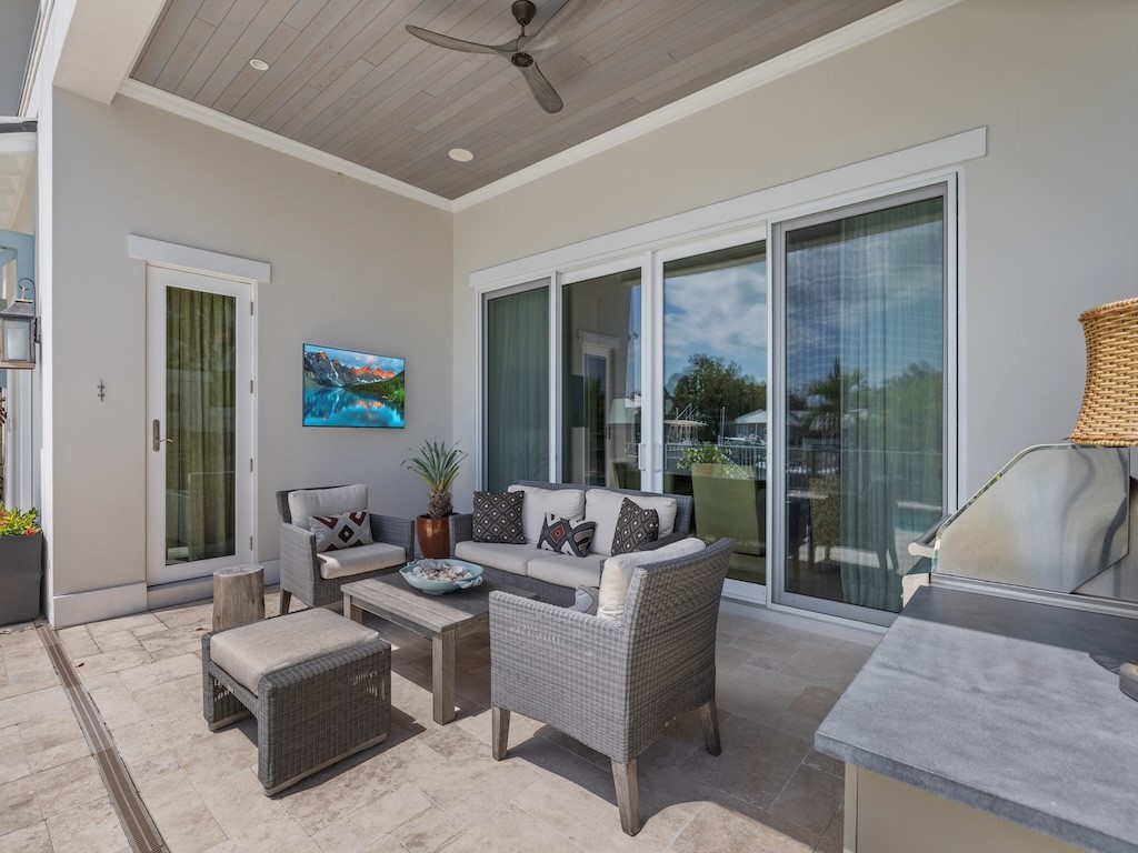 21 Royal Palm Pointe C