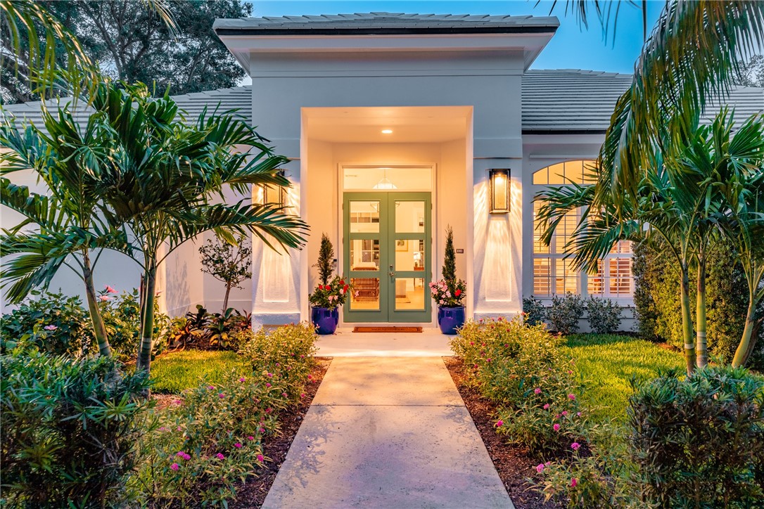 450 Ventura Place