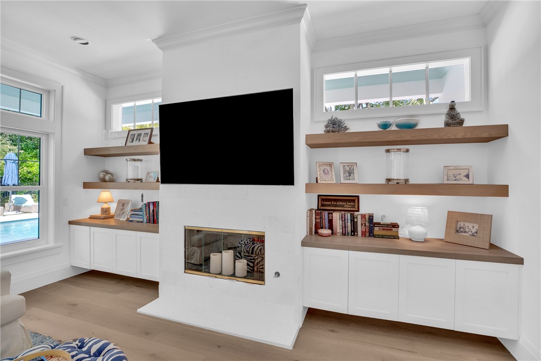 450 Ventura Place