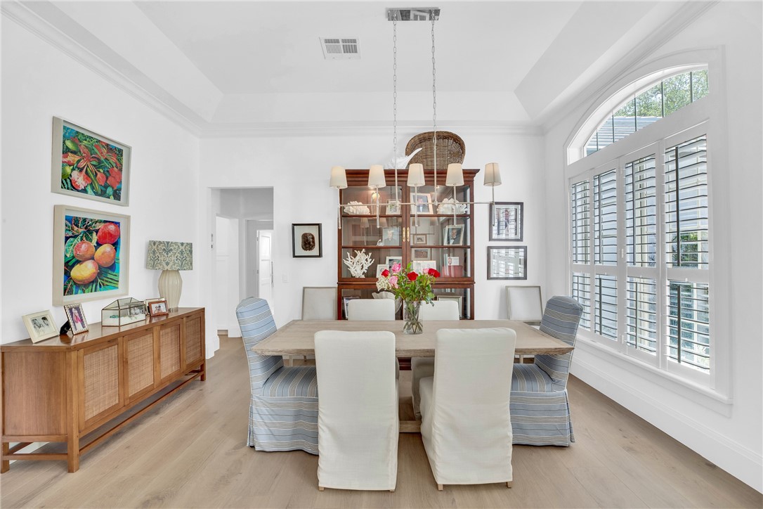 450 Ventura Place