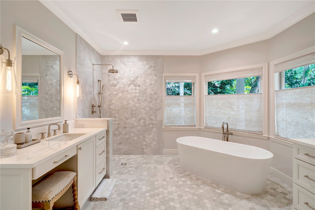 611 Tomahawk Trail