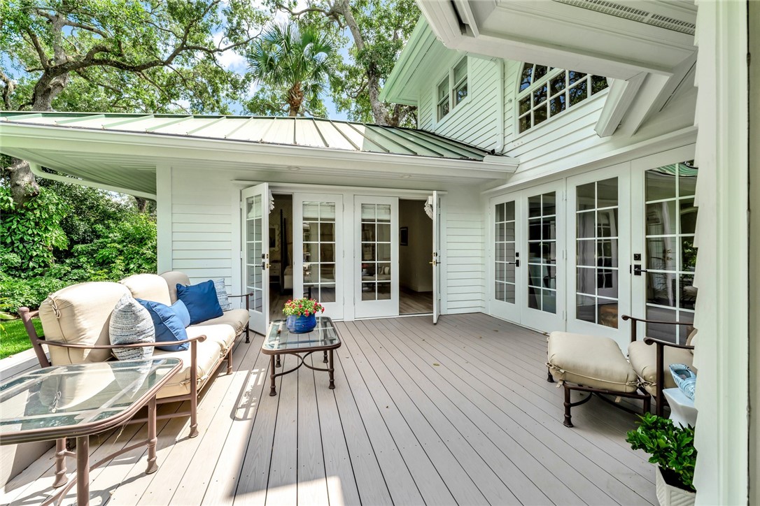 611 Tomahawk Trail