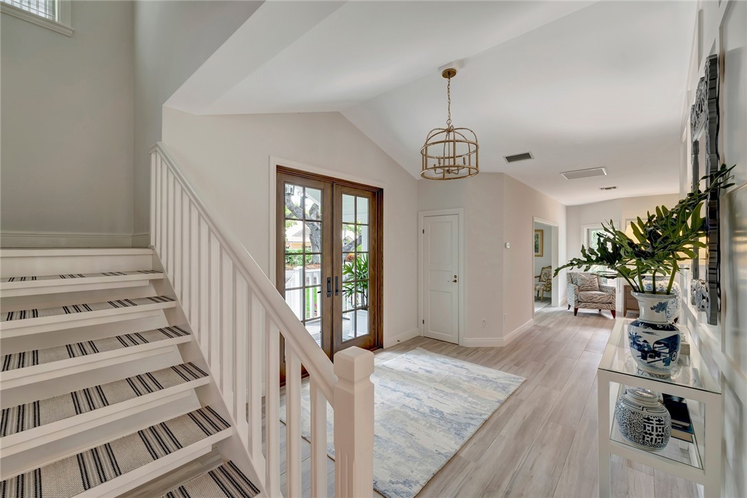 611 Tomahawk Trail