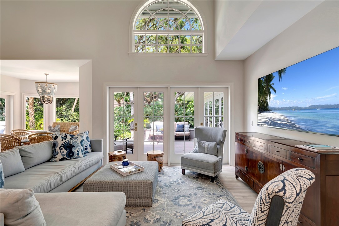 611 Tomahawk Trail