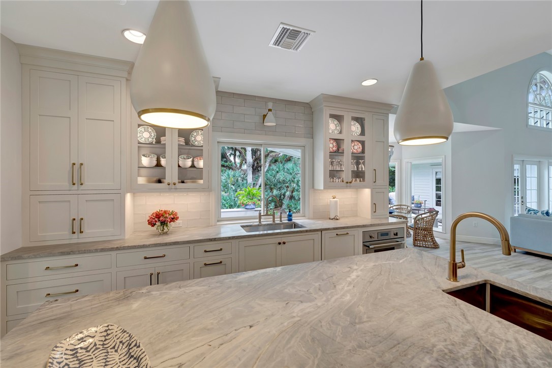611 Tomahawk Trail