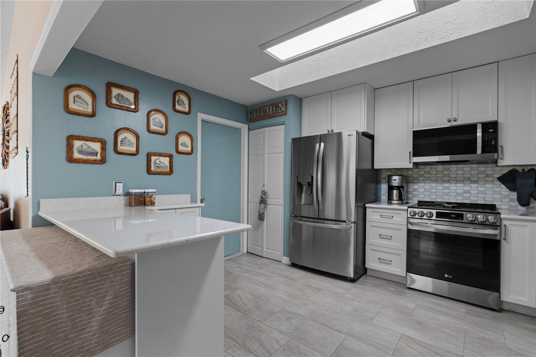 1957 Sixty Oaks Lane