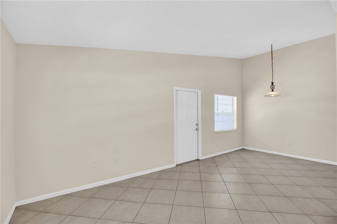 2015 Oleander Boulevard A