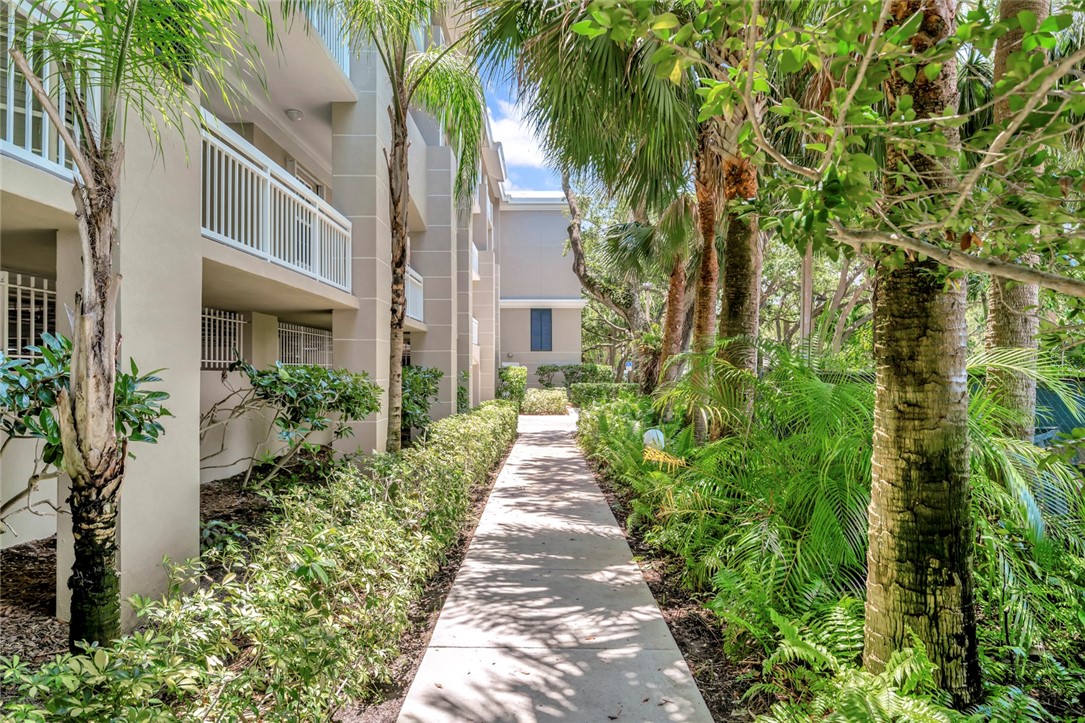 940 Turtle Cove Lane 208
