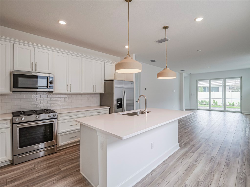 4487 Nautilus Cir Circle