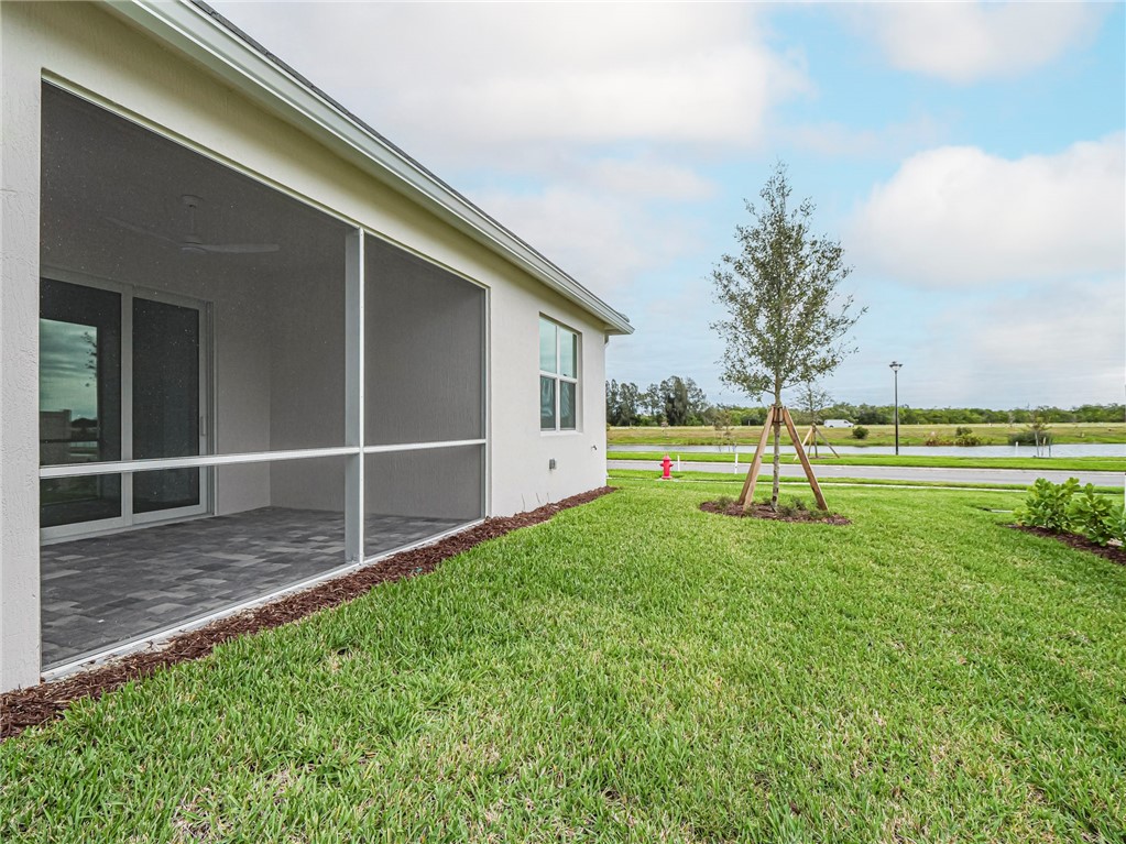 4487 Nautilus Cir Circle