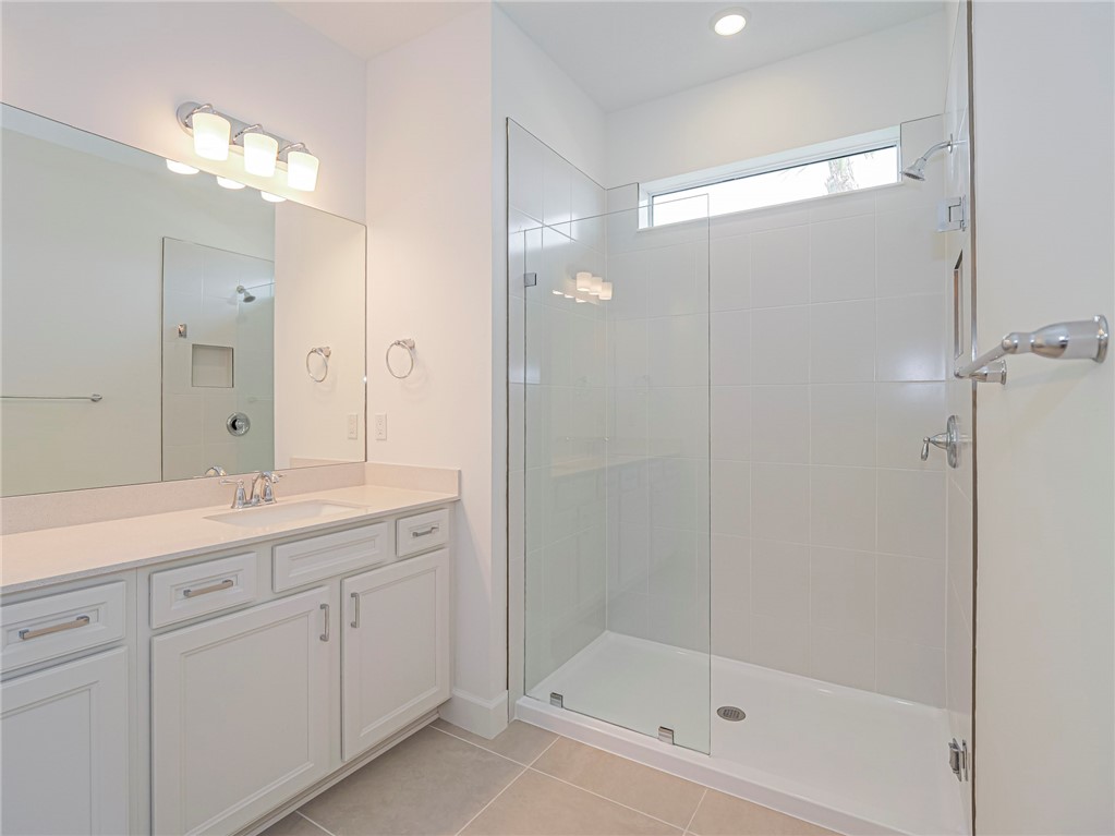 4487 Nautilus Cir Circle