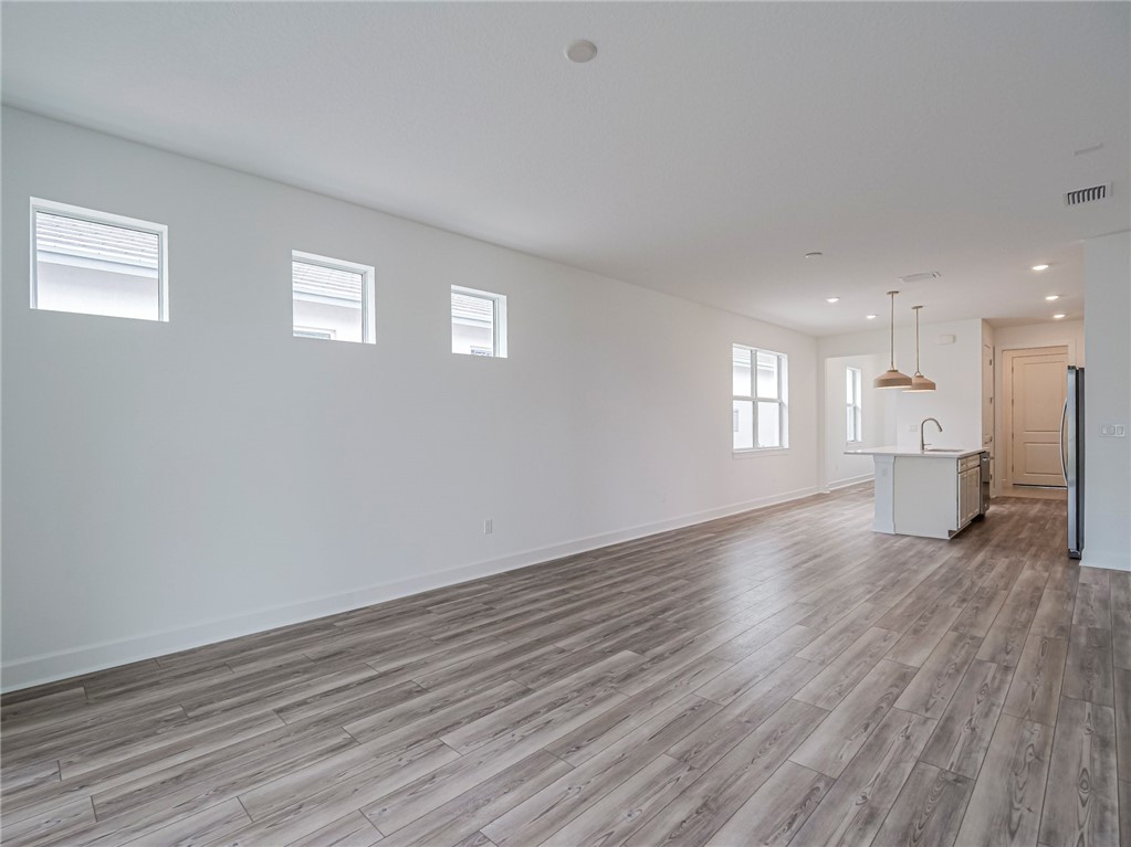 4487 Nautilus Cir Circle