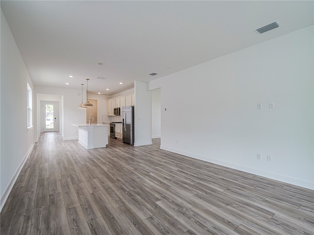 4487 Nautilus Cir Circle