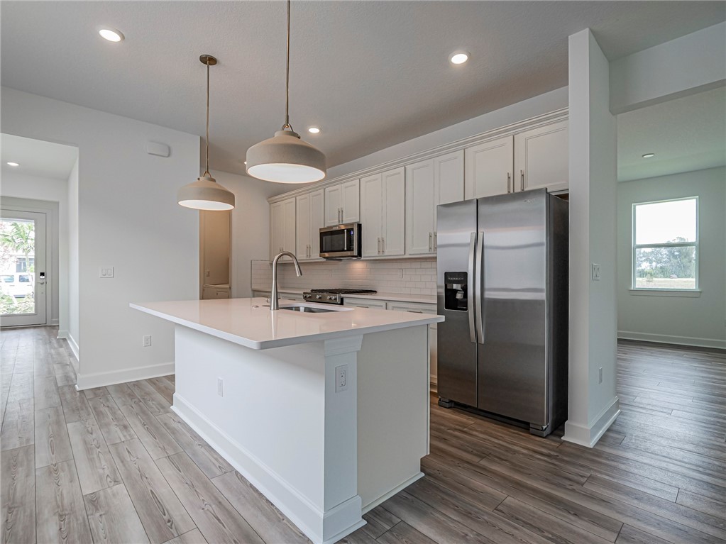 4487 Nautilus Cir Circle