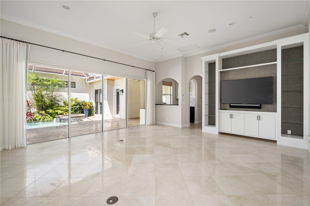 8455 Bay Leaf Lane 11