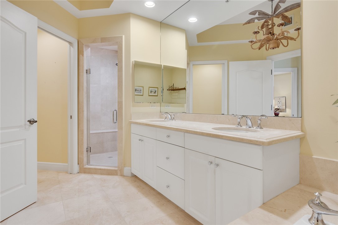 9013 Somerset Bay Lane 402