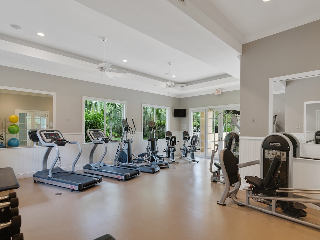 9013 Somerset Bay Lane 402
