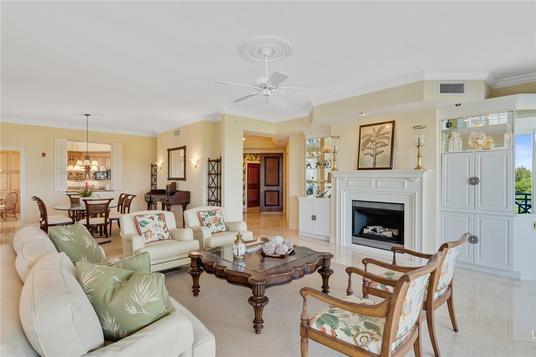 9013 Somerset Bay Lane 402