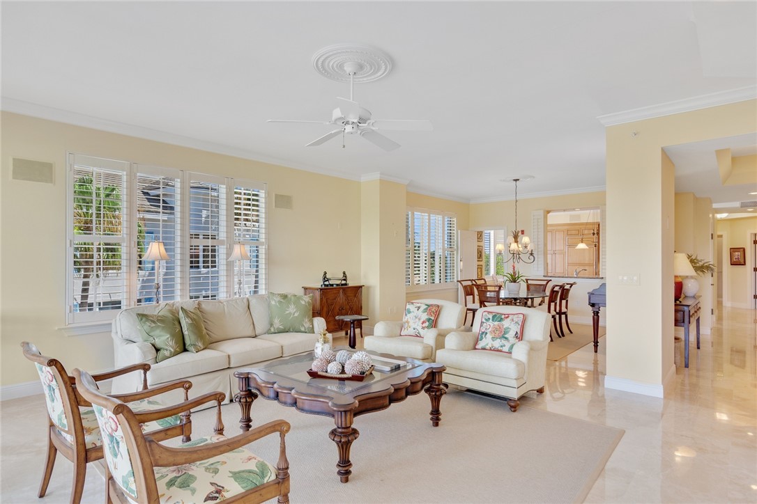 9013 Somerset Bay Lane 402