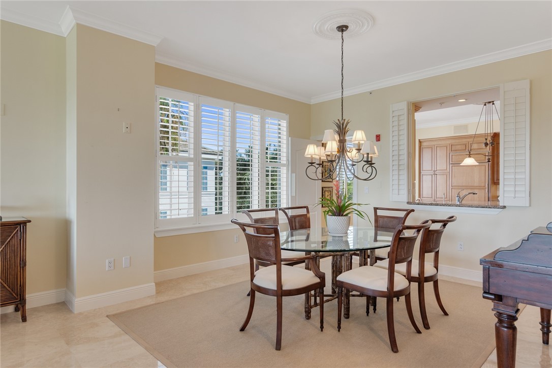 9013 Somerset Bay Lane 402