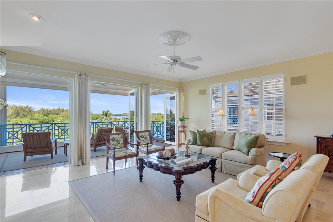 9013 Somerset Bay Lane 402