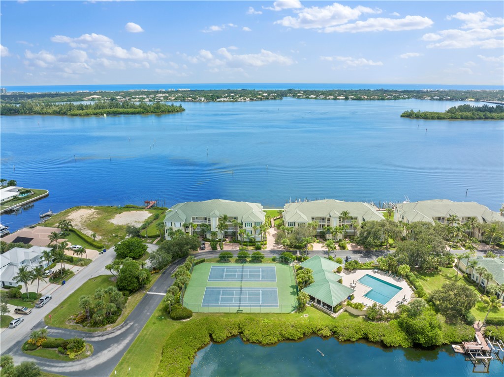 1910 Tarpon Lane 304