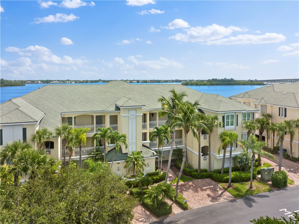 1910 Tarpon Lane 304