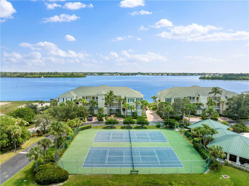 1910 Tarpon Lane 304