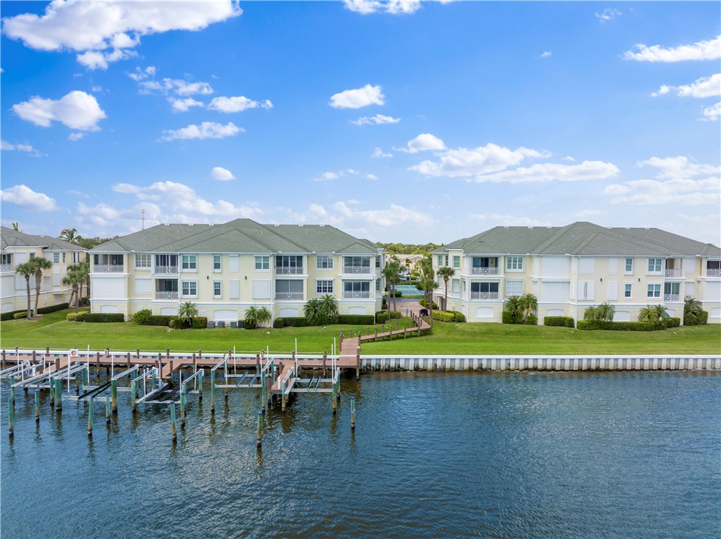 1910 Tarpon Lane 304