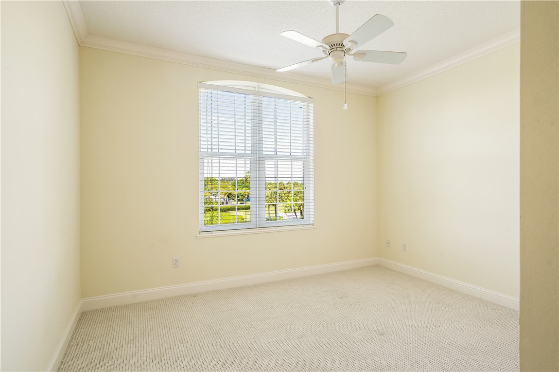 1910 Tarpon Lane 304